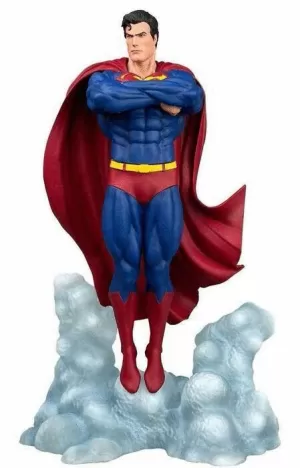 FIGURA SUPERMAN ASCENDANT 25CM -DIAMOND GALLERY- (DC)